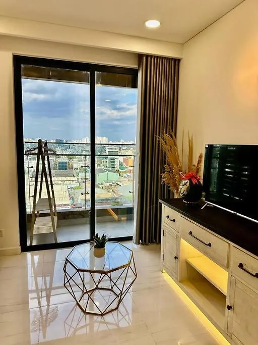 2 Bedroom Luxury Condo In City Central Ho Chi Minh City 0*,